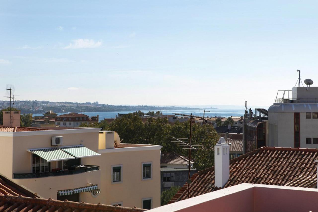 Wondrous Terrace Apartment In Cascais Center Luaran gambar